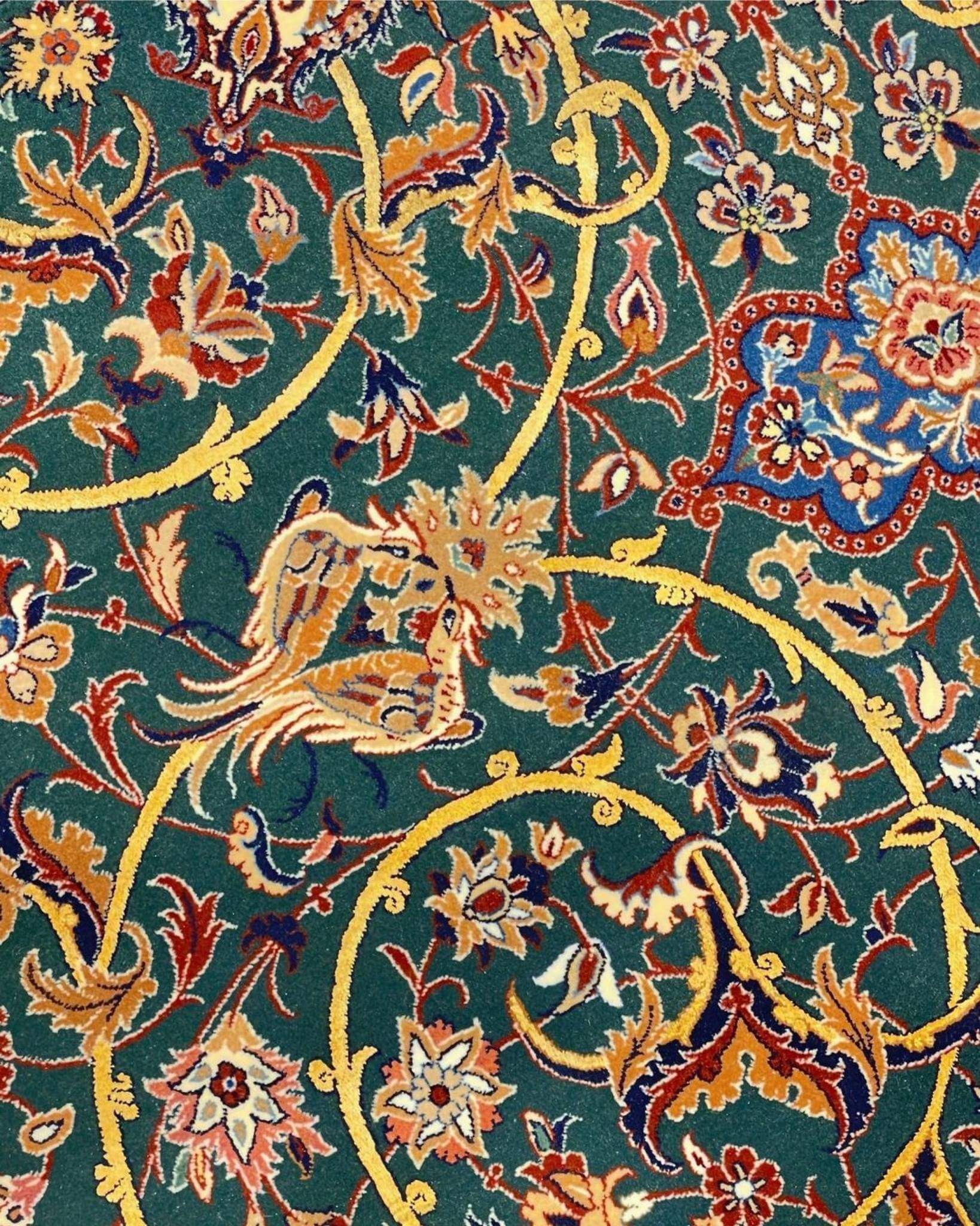 Luxurious handmade Seirafian rug with a high knot density and timeless design.